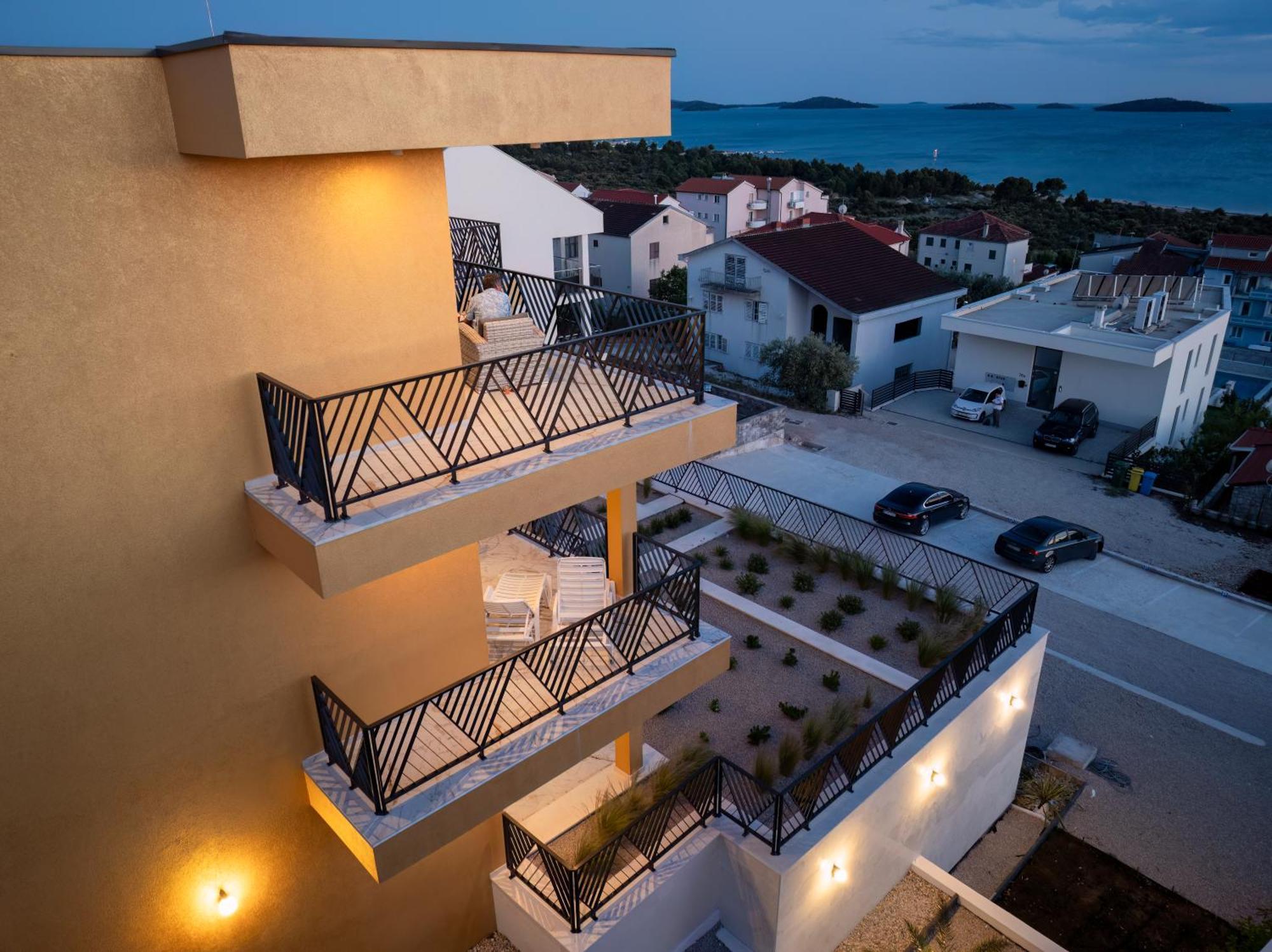 Mediterana Art Deco Resort (Adults Only) 希贝尼克 外观 照片